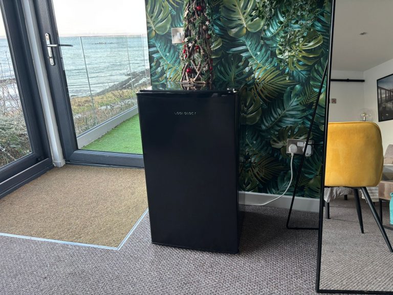 WhatsApp Image 2025-12-03 at 16.35.12 (1)