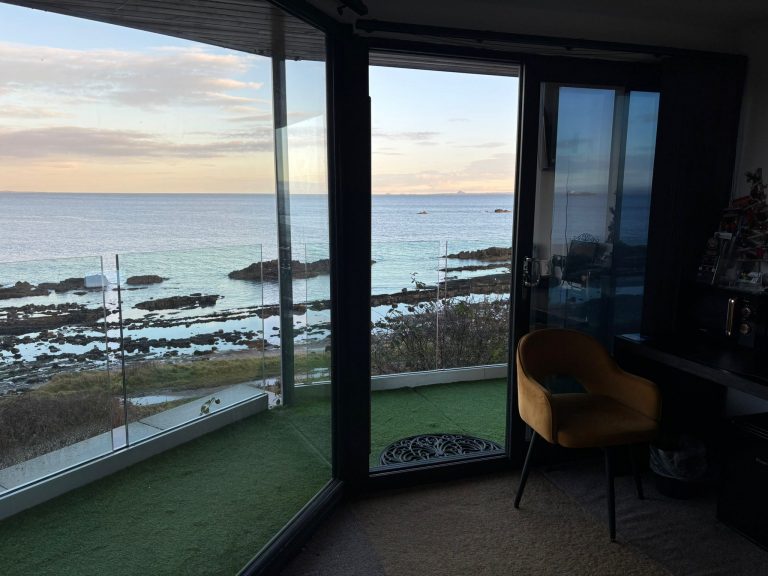 WhatsApp Image 2025-12-03 at 16.47.57 (2)