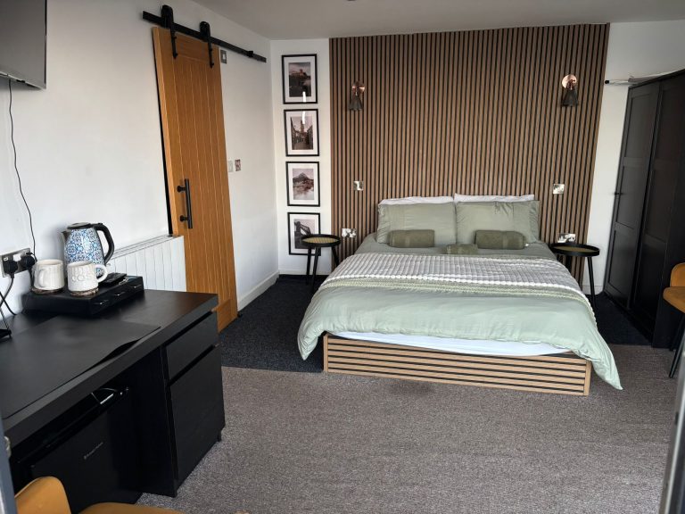 WhatsApp Image 2025-12-03 at 16.47.57 (3)