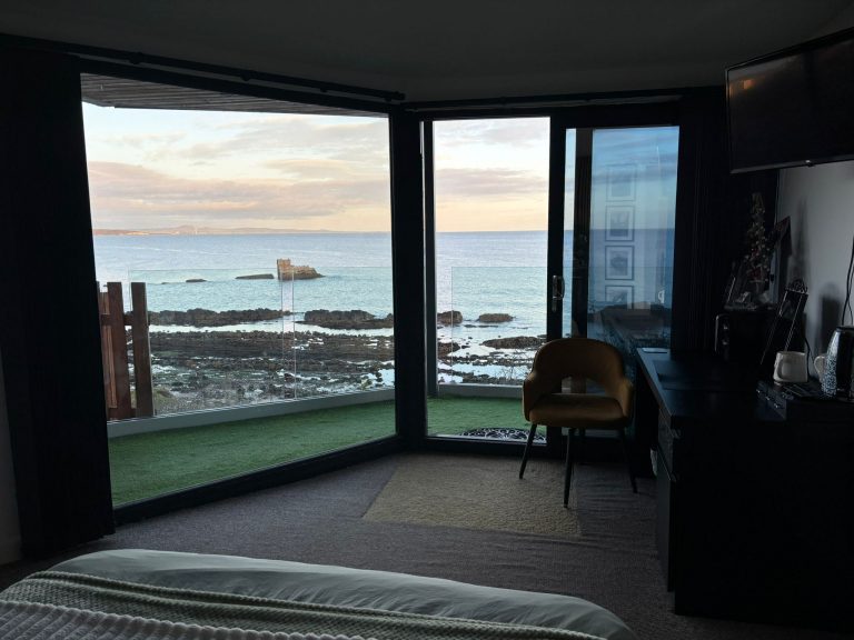 WhatsApp Image 2025-12-03 at 16.47.57