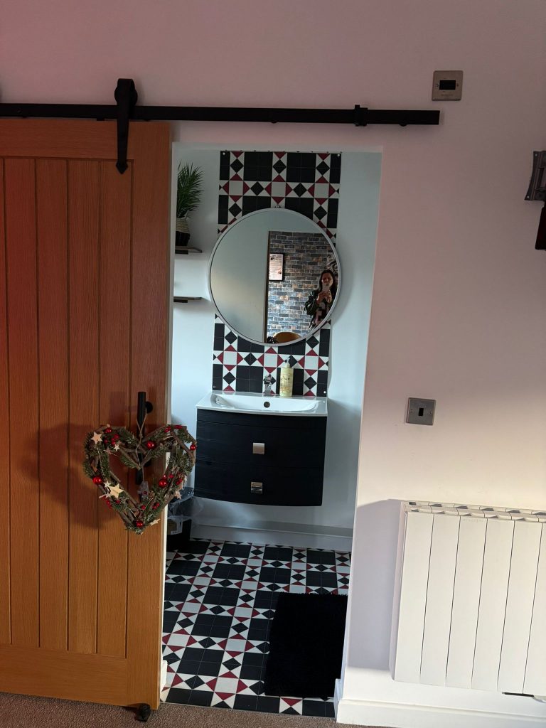 WhatsApp Image 2025-12-03 at 16.48.30